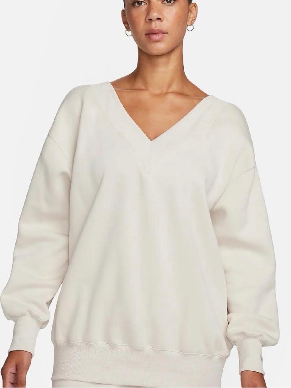 Champion V-Neck Oversized Cream Sweater